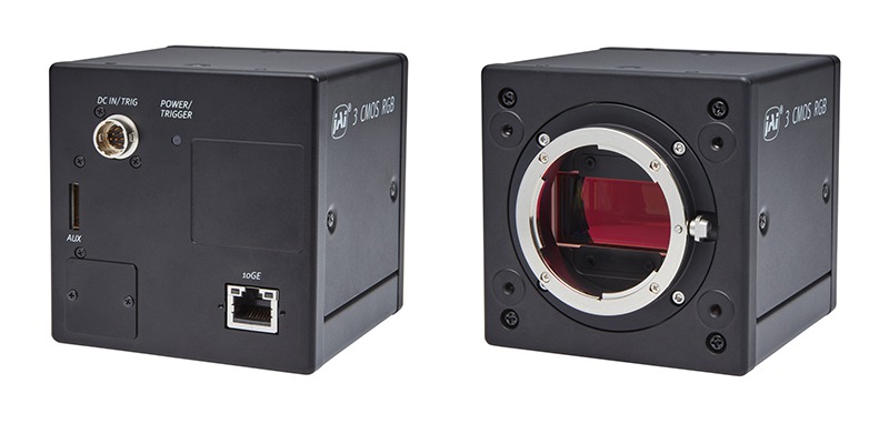 Première caméra linéaire couleur GigE 10GBASE-T à 3 CMOS
